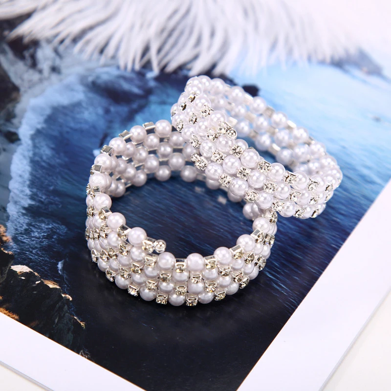 

LNRRABC 1PC Graceful Adjustable 2018 New Bangles Fashion Multi - layer Pearl Drill Winding Spiral Bracelet Hot Sale Allergy Free