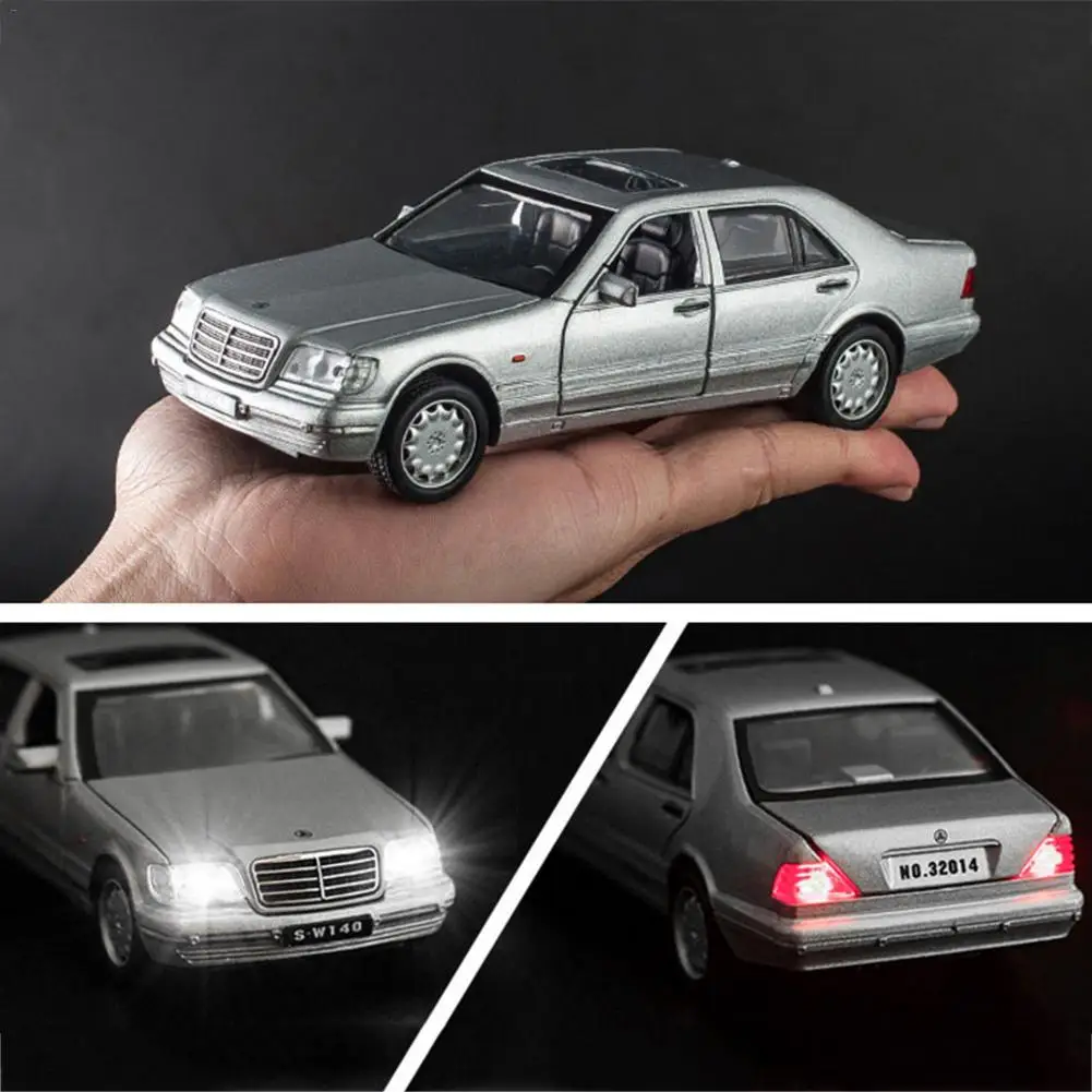 1:32 Mercedes-Benz S-W140 модель автомобиля из сплава звуковой светильник вытяжной игрушечный автомобиль подарки для детей