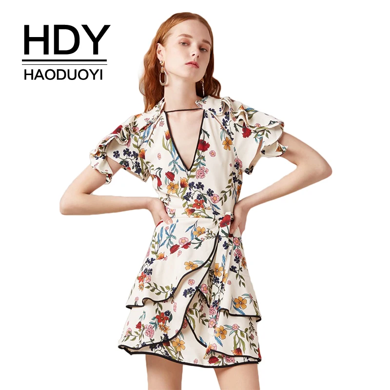 Женское мини платье HDY Haoduoyi с цветочным принтом глубоким треугольным вырезом