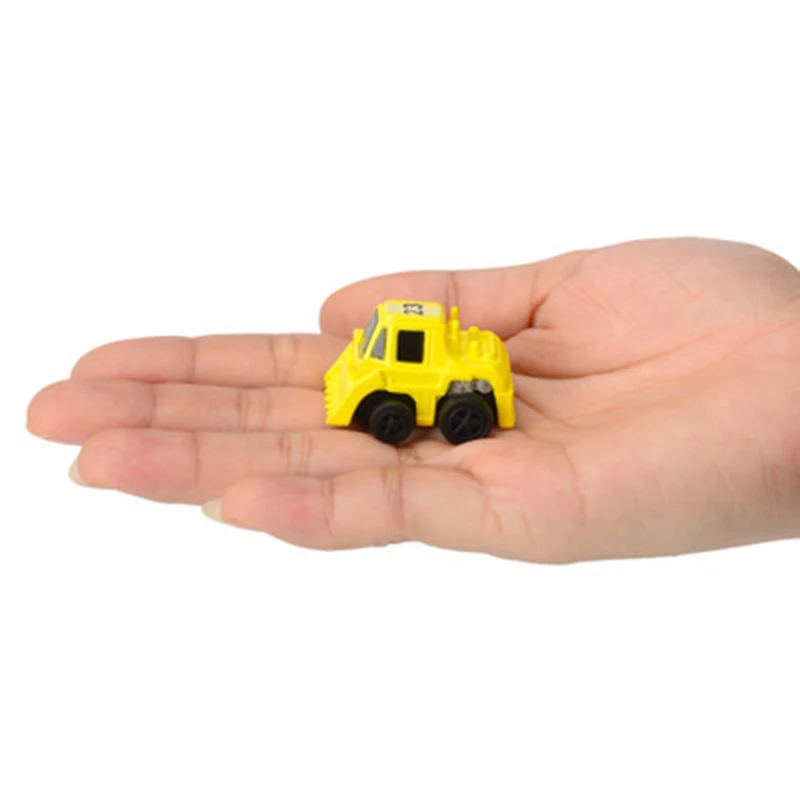 

Shrinkable 2.4 G Mini Football And Basketball Remote Control Mini Car Model Toys For Children Gifts Yellow And White Car FSWOB