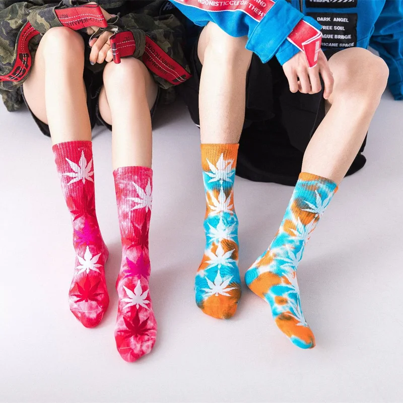 

European and American Tie-dyed Hip-hop Maple Leaf Pure Cotton Bottom Basketball Hemp Leaf Socks Men and Women Tide Socks