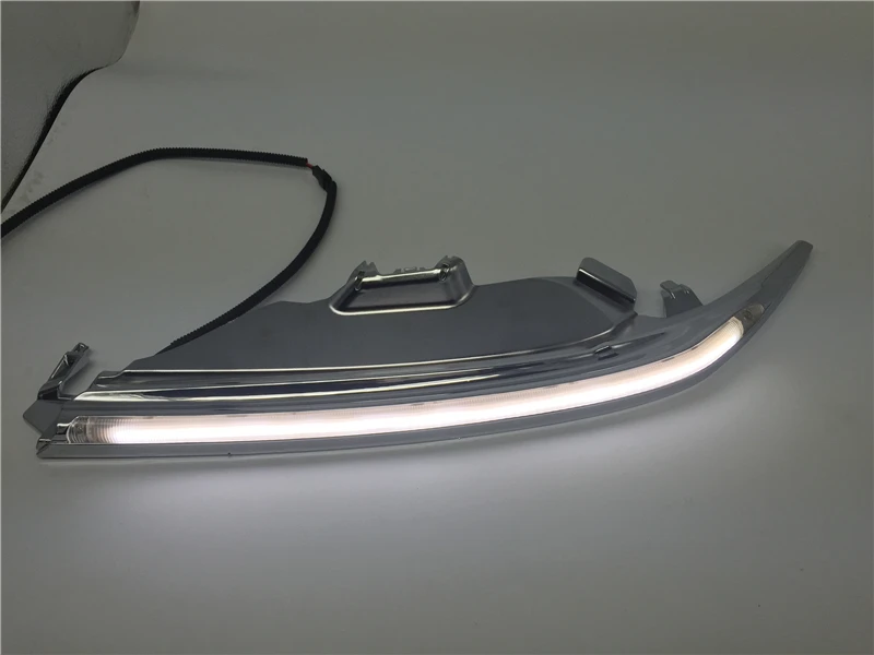 Car flashing 2PCS Car Headlight Eyebrow with Turn Signal 12V DRL LED Daytime Running Light For Toyota Camry