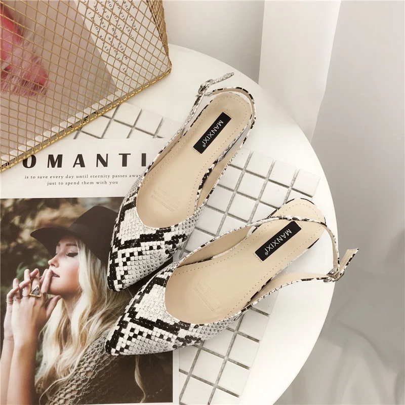 0_9_894571607569862384