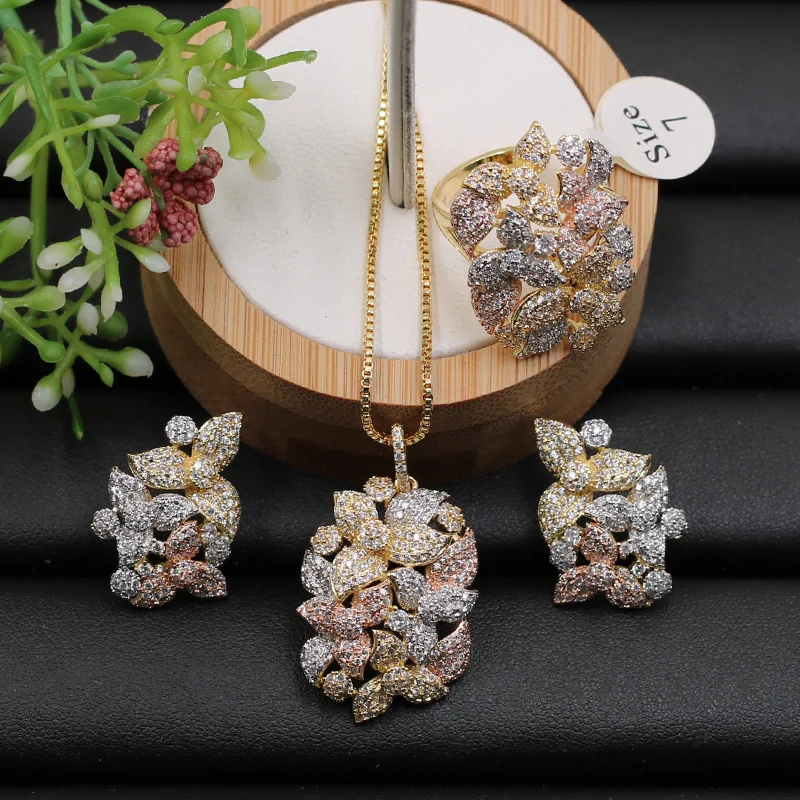 

Fateama Jewelry Set New Luxury Delicate Flower Circle Micro Plated Necklace with Earrings and Ring for Engagement Trendy Gift