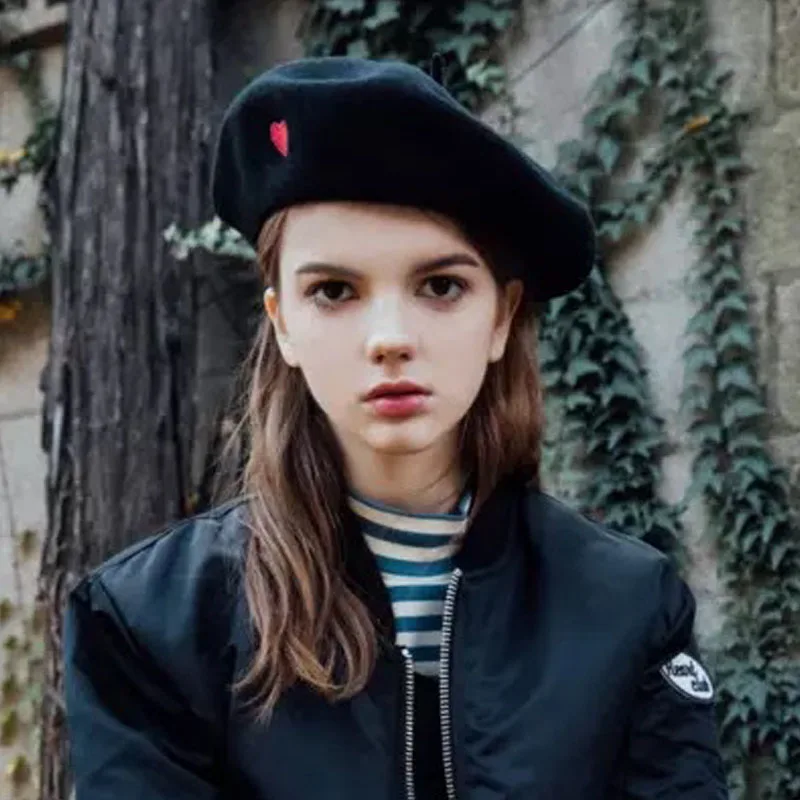 

Autumn and winter embroidery love beret student tide retro wild woolen painter hat literary leisure beret cap