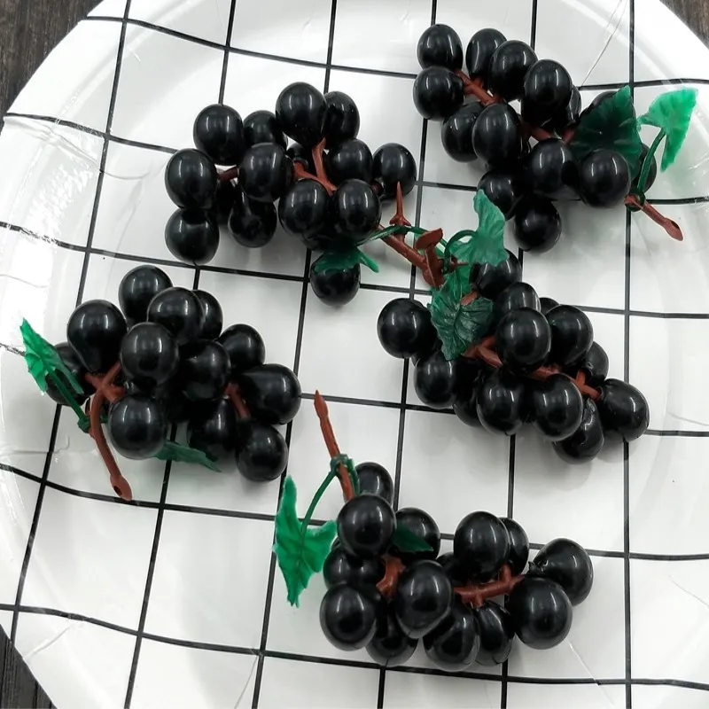 Dark red grapes 2 шт./упак. Реалистичный искусственный пластиковый виноград накладные поддельные Декоративные Фрукты Свадебный сад вечерние декор мини фрукты моделирование - Цвет: Dark red grapes