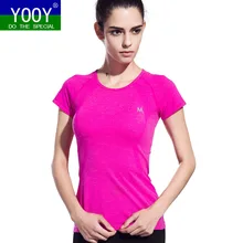 Стиль Йога полосы Топ Спортивные Компрессионные женские спортивные футболки Сухой Быстрый для бега с коротким рукавом Фитнес Женская одежда футболки топы