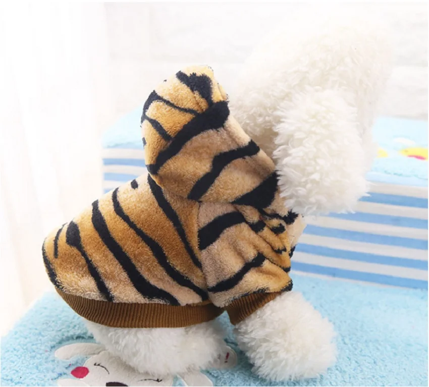 S11_New_design_Winter_Pet_dog_cats_Coat_Button_clothes_Fashion_Warm_tigger_Costume_Apparel_for_Puppy_dog_York_Samoyed_Jacket_clothes_ (1)