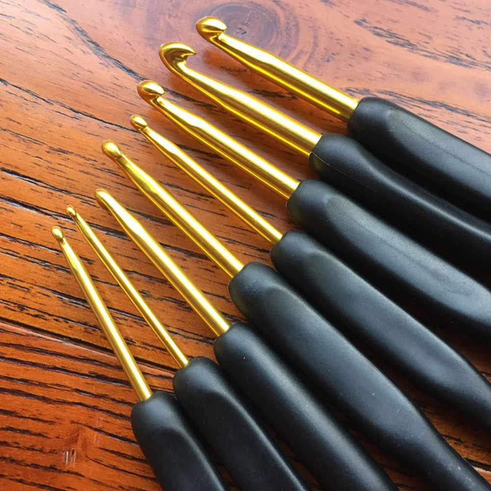 

8pcs Handmade Crochet Hook Set Soft Handle Stitches Sewing Tool Home Knitting Needles Aluminum Alloy Grip DIY Ergonomic Portable