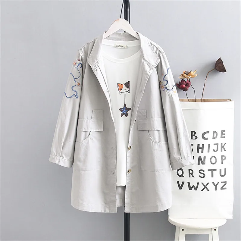 

Plus Size Women Trench Coat Spring Autumn Embroidered Loose Single-breasted Pocket Long Thin Windbreaker Female Casual Outerwear