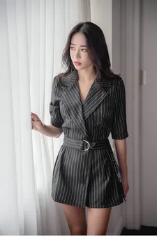 

New Women Sashes Short Jumpsuit Loose Sexy Notched Collar Half Sleeve Striped Romper Female Casual Belt Bodycon Playsuit