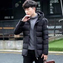 Однотонная мужская теплая короткая парка с карманами зимняя короткая куртка на молнии с воротником-стойкой