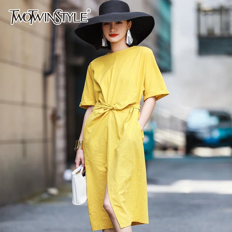 

TWOTWINSTYLE Summer Dresses For Women O Neck Half Sleeve Slim Bandage Elegant Dress Female Solid 2018 Korean Top Fashion Tide