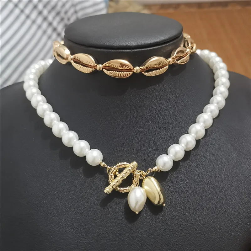 Роскошное ожерелье-чокер из искусственного жемчуга, женские бусины золотистого цвета, ожерелье с подвеской в виде раковины, Массивный воротник Каури, модное ювелирное изделие
