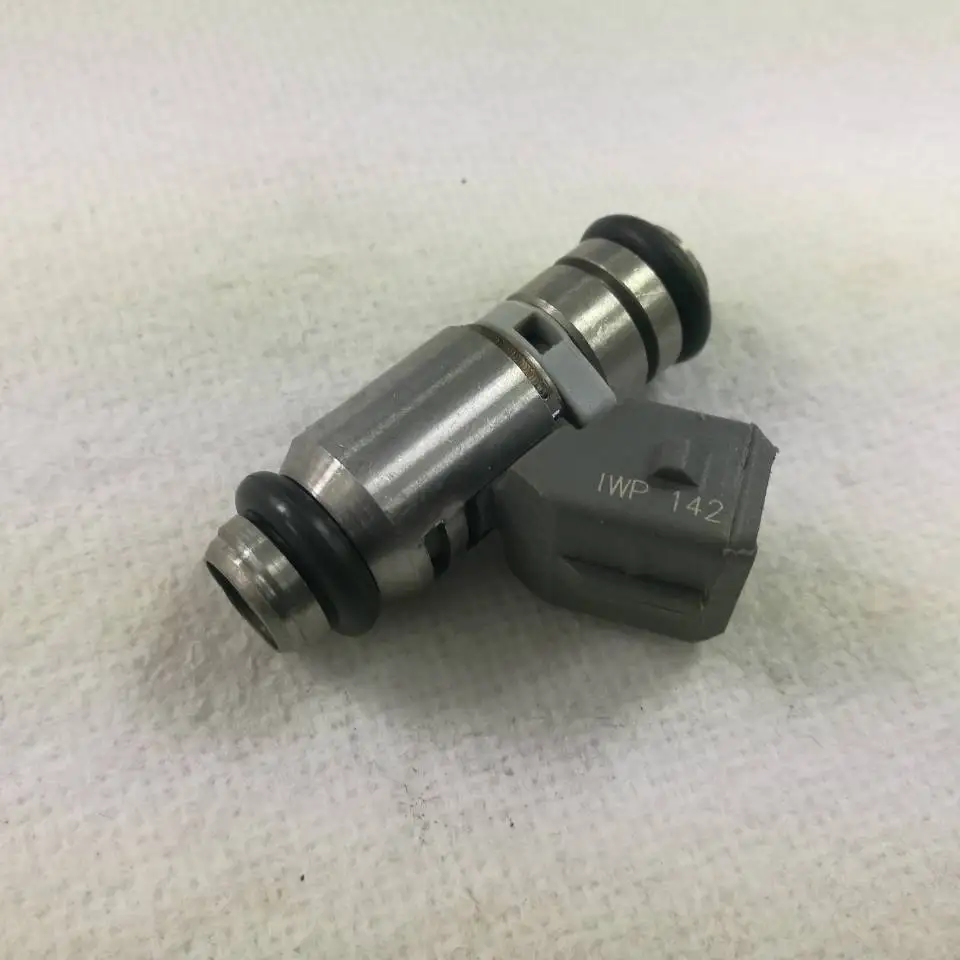 4 pieces For Megane Laguna Scenic 8200128959 Fuel Injector IWP142