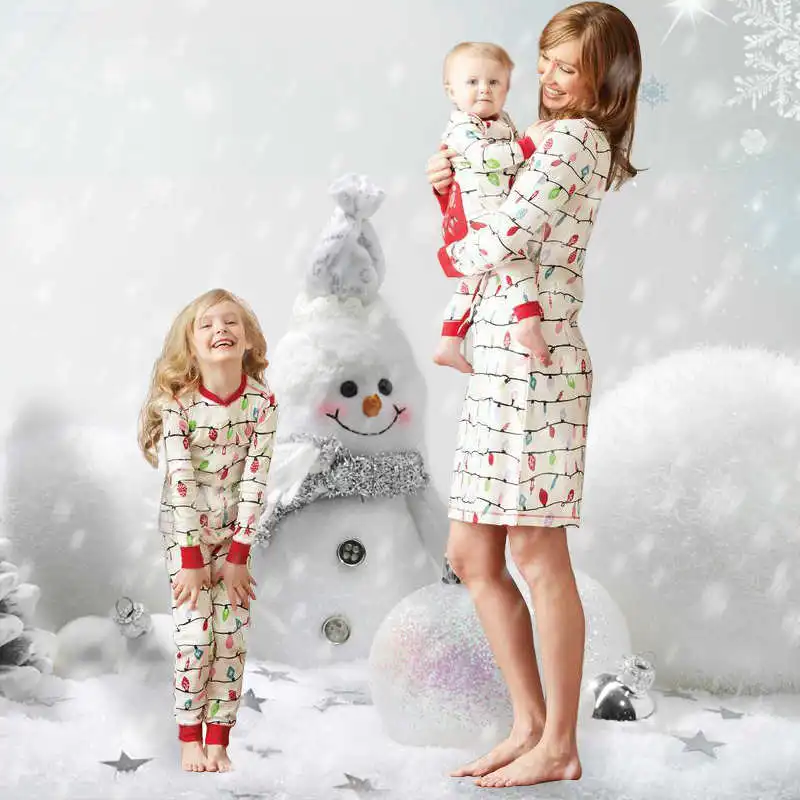 Одежда для семьи; коллекция года; Детские рубашки с рождественским оленем; одежда для мамы и дочки; детские комбинезоны; одинаковые комплекты для семьи
