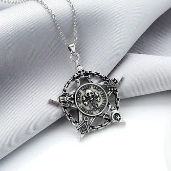 Luminous Star Skull Pendant Necklace4