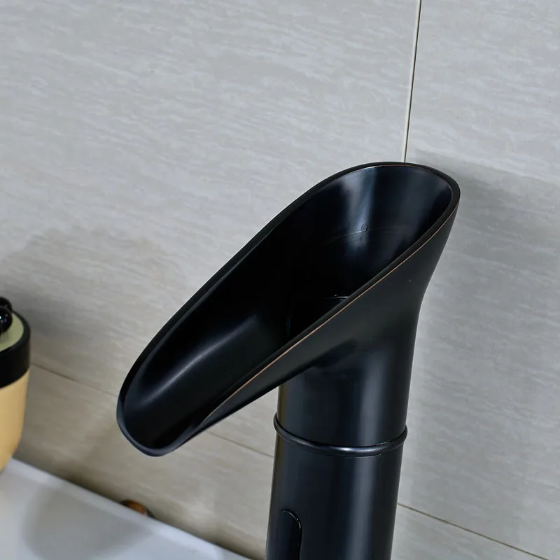 Смеситель для ванной со светодиодсветильник и датчиком температуры|basin mixer|mixer