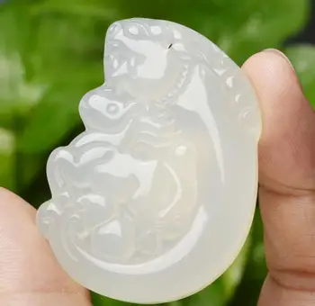 

Chalcedony natural agate jade pendant cb76#