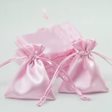 Собственный логотип пользователя светло-розовая атласная сумка шелковое нижнее белье карман для хранения ювелирных изделий Губная помада Косметика подарочная упаковка сумка 100 P