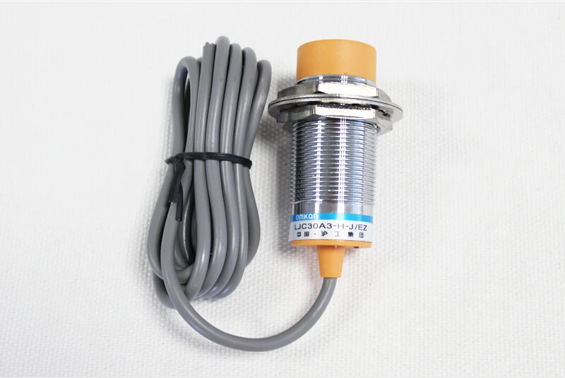 

LJC30A3-H-J/EZ 25mm Capacitance Proximity Sensor Switch NO AC36-250V