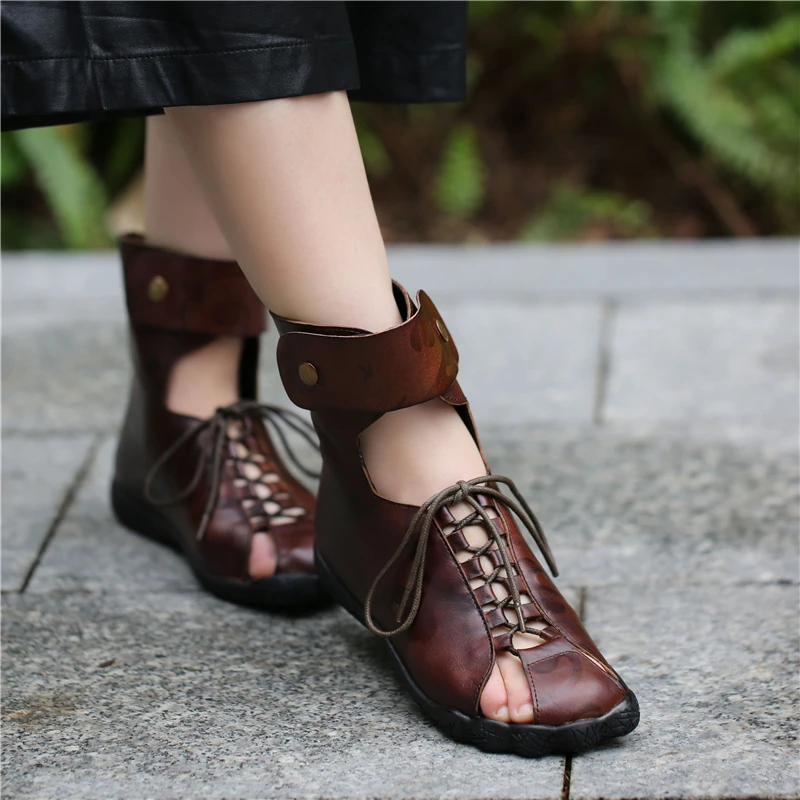 Женские сандалии-гладиаторы; Летняя обувь из натуральной кожи в стиле ретро; коллекция года; женские кожаные ботильоны ручной работы в римском стиле; обувь с перфорацией