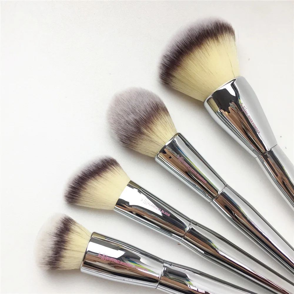 It Cosmetics Live Beauty Fully Brushes _ 5