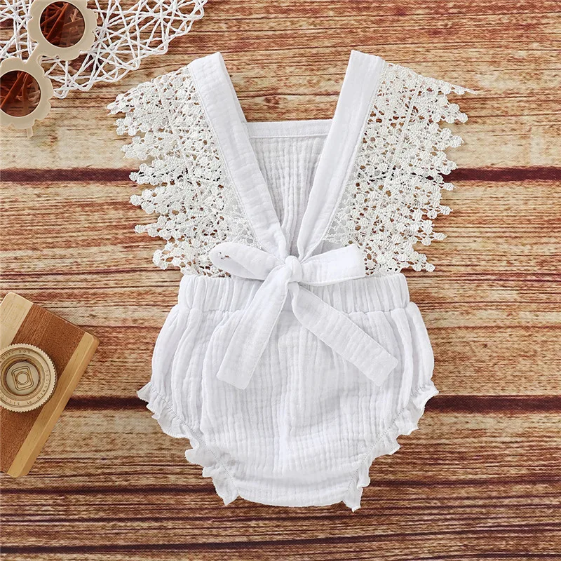 10893903065_1829045264