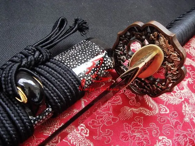 

Clay tempered japanese katana dragon tsuba sword battle ready sharpend sword