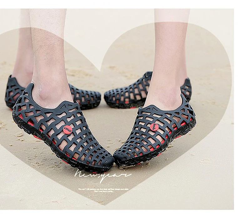 1 (57)Hollow Wading Shoes Breathable Aqua Shoes Beach Sandals Adult Slippers Sport Upstream Shoes Women Diving Socks 