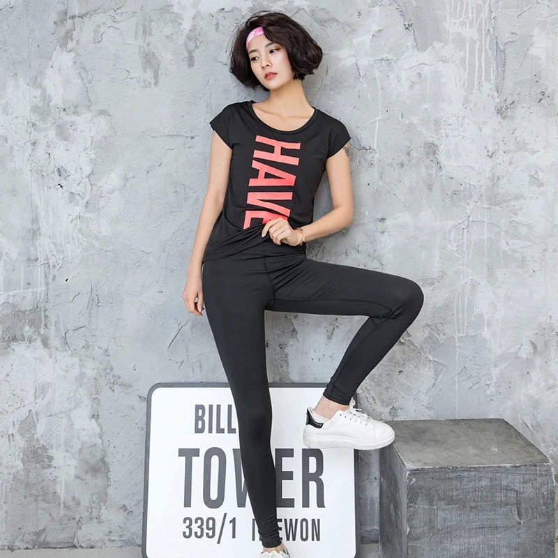 3733193738_1927972774