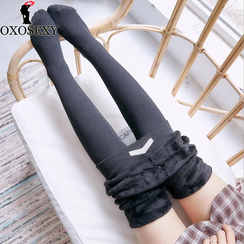 

Smiley face Vertical Striped Knitting Women Tights Plus Velvet Thicken Winter Pantyhose Women Opaque Footed Warm Pantyhose 069