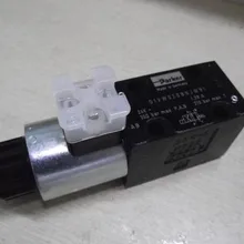 [ZOB] США парк D1VW006CNJW клапан Паркер Соленоидный клапан пятно