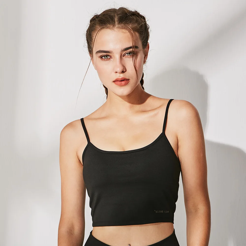 4European and American yoga with a bra and sling vest
