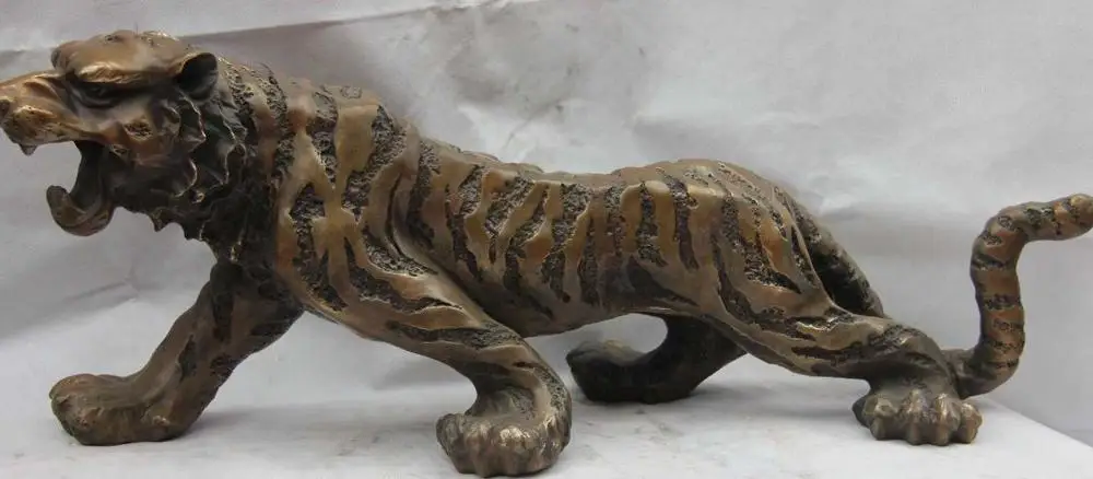 

Chinese Copper Bronze Wealth ferocious Fengshui Zodiac Year Tiger art Sculpture