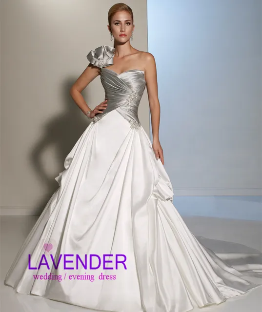 2017 New Arrival Fashion Vintage White And Silver Wedding Dress With 2017 New Arrival Fashion Vintage White And Silver Wedding Dress With Handmade Beads Royal Elegant Bridal
