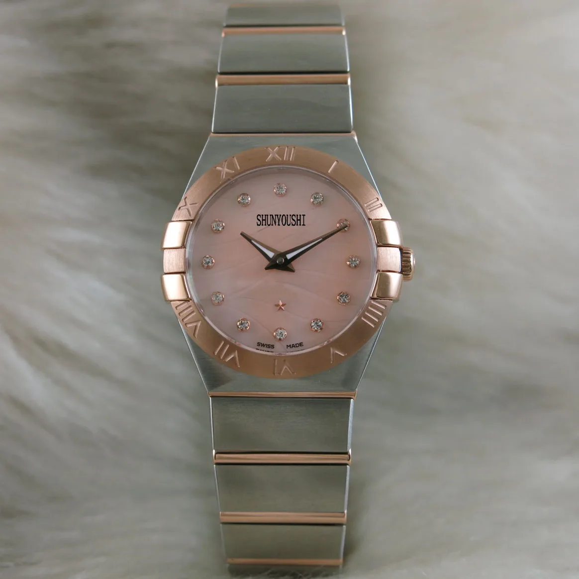 

WG06276 Women's Watches Top Brand Runway Luxury European Design Quartz Wristwatches