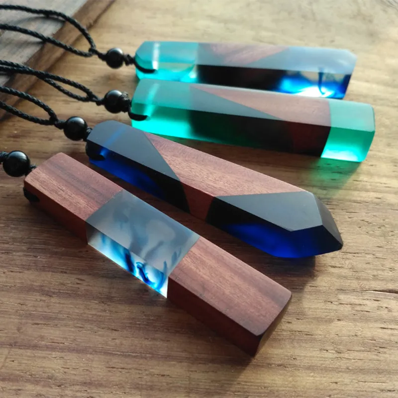 

New Vintage men'woman s fashionable wood resin necklace pendant, woven rope chain, hot - selling jewelry gifts