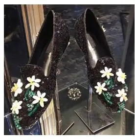 Роскошные женские лоферы ручной работы с цветочной вышивкой; блестящая расшитая блестками ткань; круглый носок; слипоны; повседневная обувь на плоской подошве; tenis feminino - Цвет: As photo show