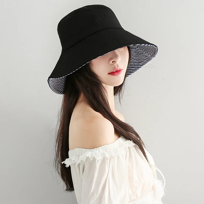 11231995893_925537139