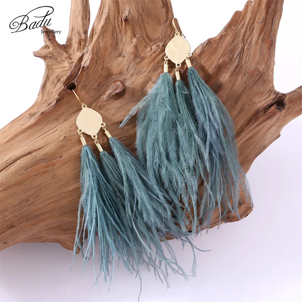 

Badu Vintage Ostrich Feather Earring Long Drop Women Winter Autumn Winter Earrings Light Feathers Christmas Jewelry Wholesale