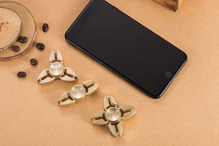 Медный фиджет ручной Tri Spinner Игрушки Металл для взрослых ручной Спиннер игрушки палец Спиннер снимает стресс подарок oyuncak