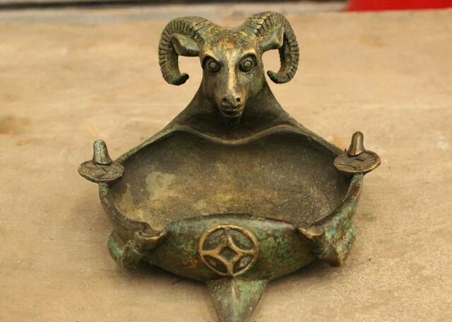 

wholesale factory Folk Chinese Bronze Copper Wealth Coin Animals Sheep Head Statue People Ashtray
