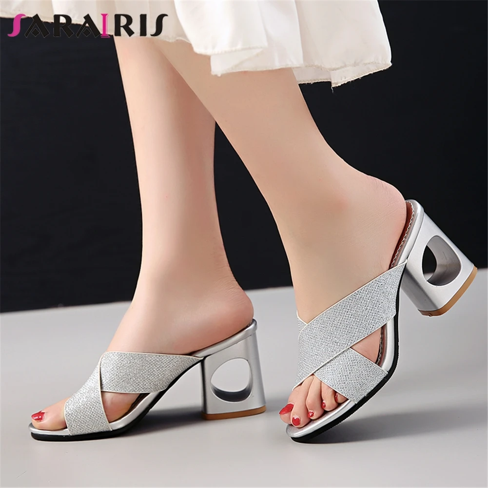 

SARAIRIS New Arrivals 2019 Dropship Plus Size 32-48 Hot Sale Black Shoes Woman Sandals Strange Style Slip On Party Pumps Mules