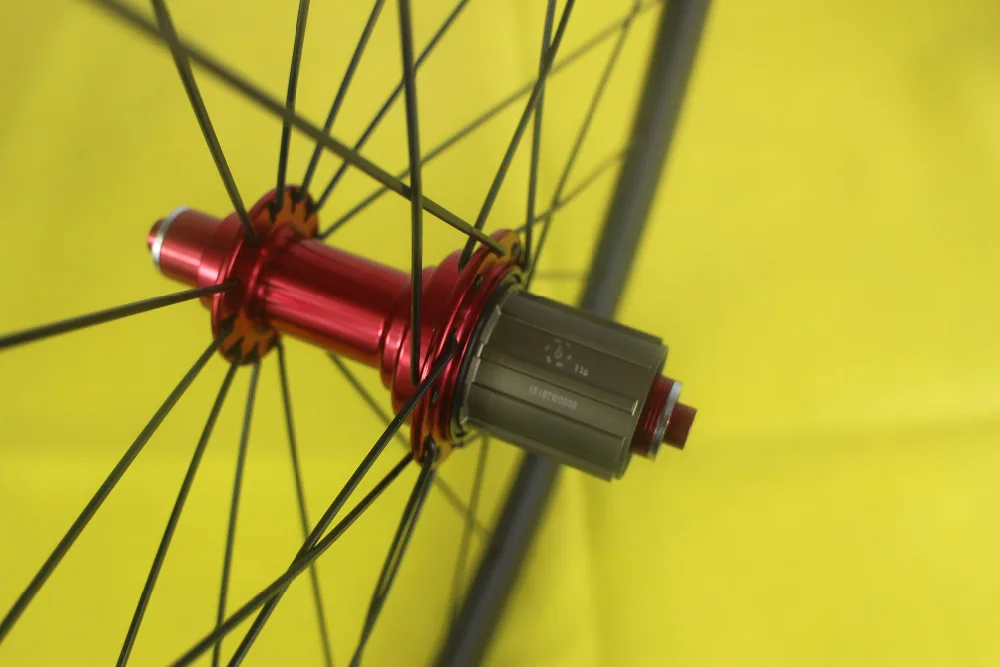road bike back wheel
