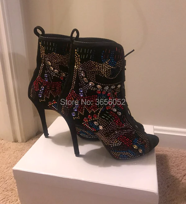 UT82tOEX9NXXXagOFbX4