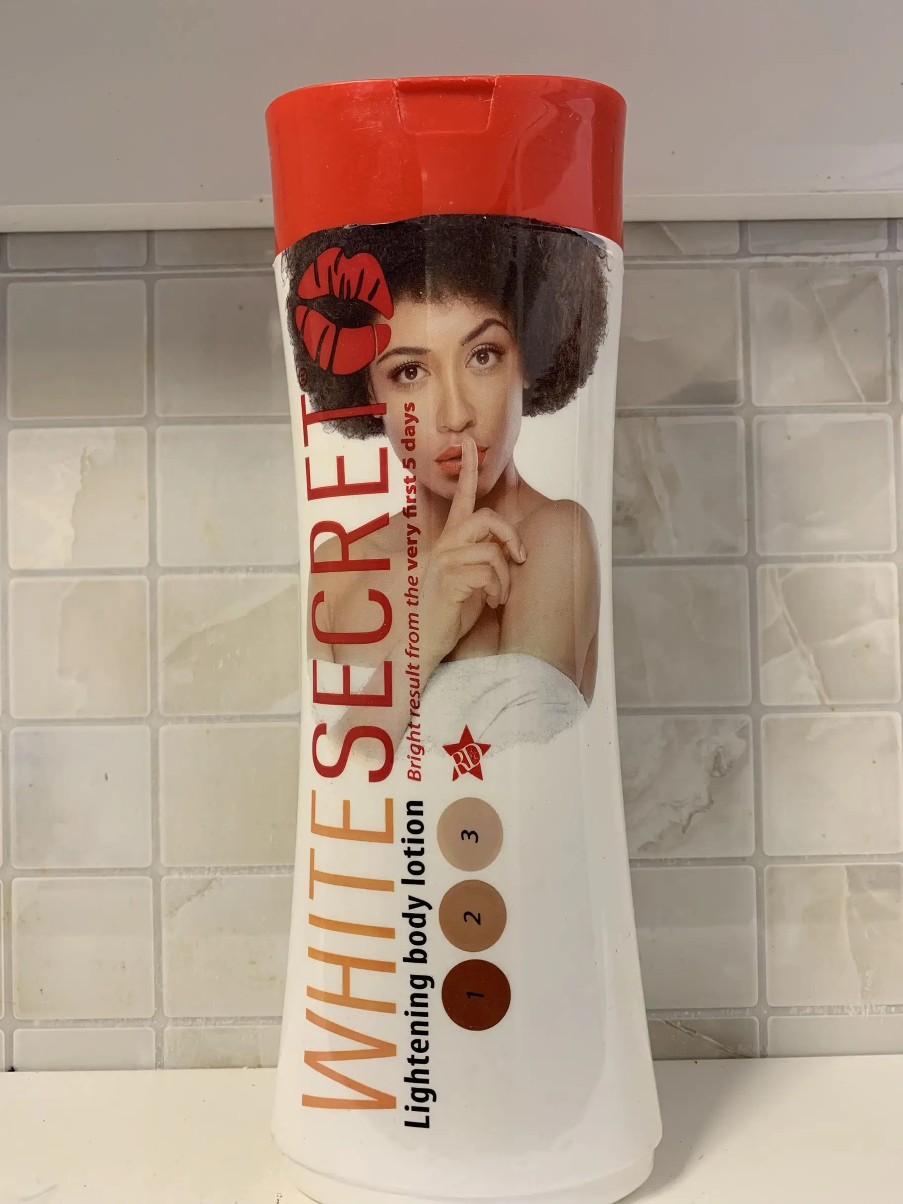 Белый секретный лосьон осветляющий для тела 500 мл|cream organza|cream darkcream separation |