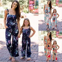 Модные Семейные комплекты; летние комбинезоны для мамы и дочки; женский комбинезон с цветочным рисунком; праздничная одежда для мамы и дочки