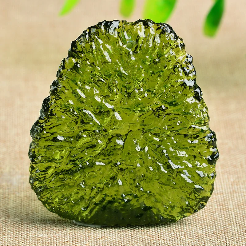 Натуральный Moldavite зеленый Aerolites Чешский метеориты кристалл энергии Apotropaic для исцеления чакр с помощью рейки ювелирные изделия камень подарок коллекция