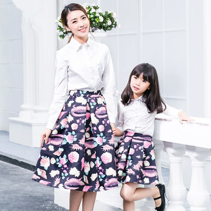 

Mom and Daughter Dress 2017 Spring  Matching Mother And Daughter Set Fashion Mother and Daughter Clothes Shirt + Skirt 2Pcs
